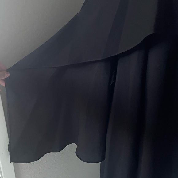 BCBGMaxAzria Tristyn Cold Shoulder Dress - Picture 5 of 7